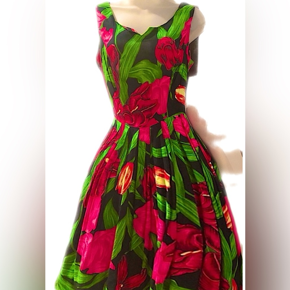 Tropical Tulips - Dress - Picture 3 of 9